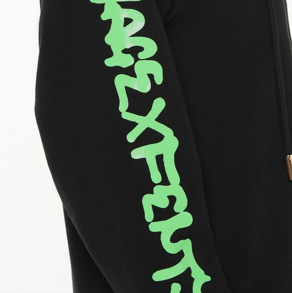 🖤💚Forever Savage Hooded Onesie💚🖤 - Picture 3 of 6